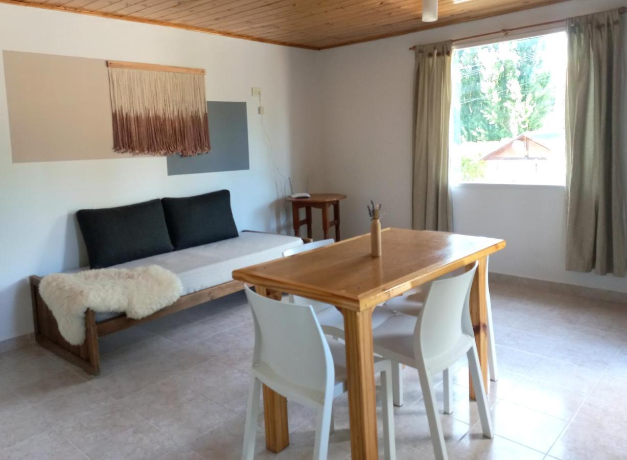 Los Guindos Apart El Calafate Exterior photo