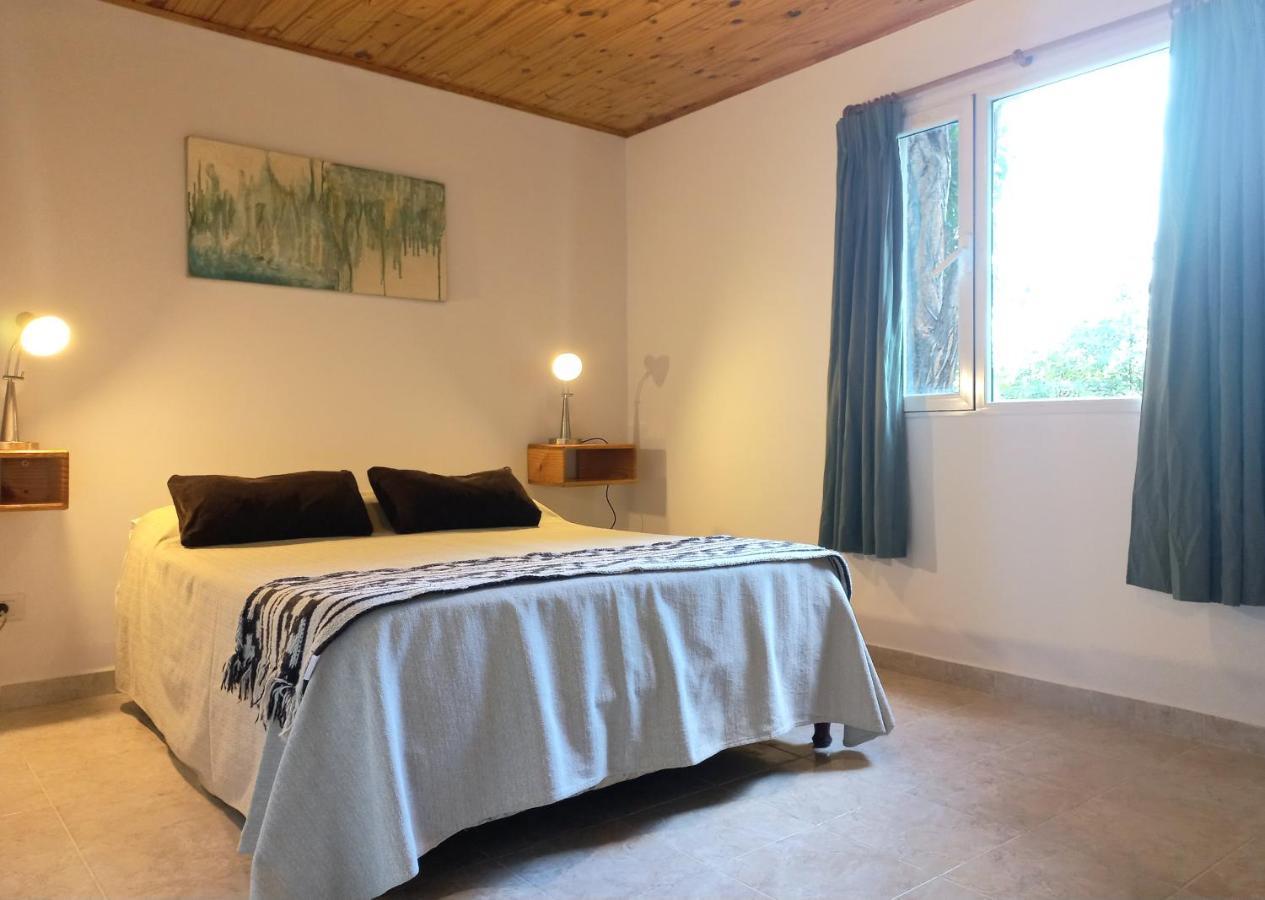 Los Guindos Apart El Calafate Exterior photo